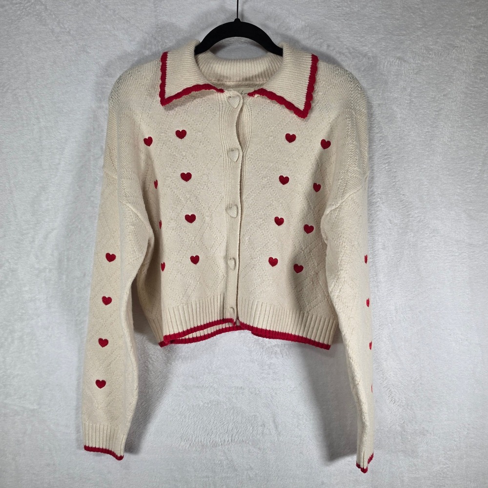 Very Truly Yours Cream Heart Cropped Sweater Red Trim Heart Buttons Medium